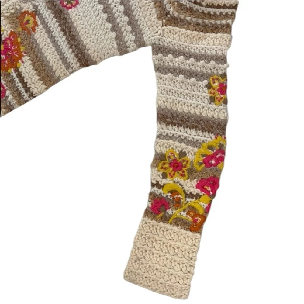 Vintage Anthropologie Y2K Sleeping On Snow Floral Knit Cardigan with Hood Small